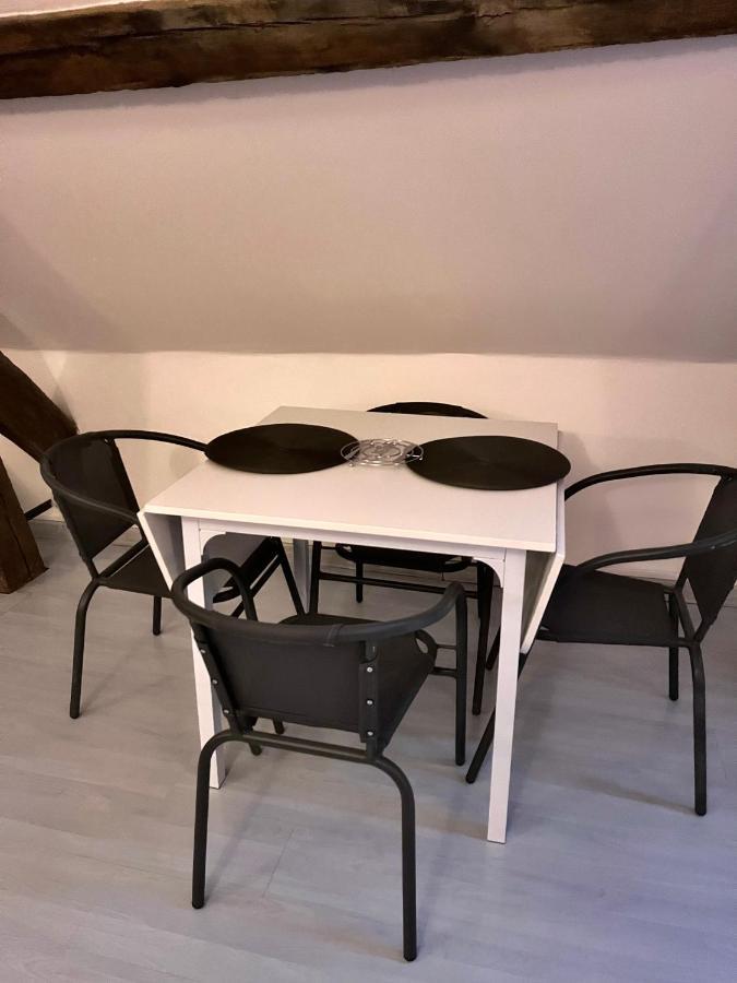 Chablis: Grand Studio En Plein Centre Ville 外观 照片
